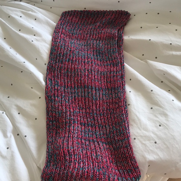 Infinity scarf - Picture 2 of 2